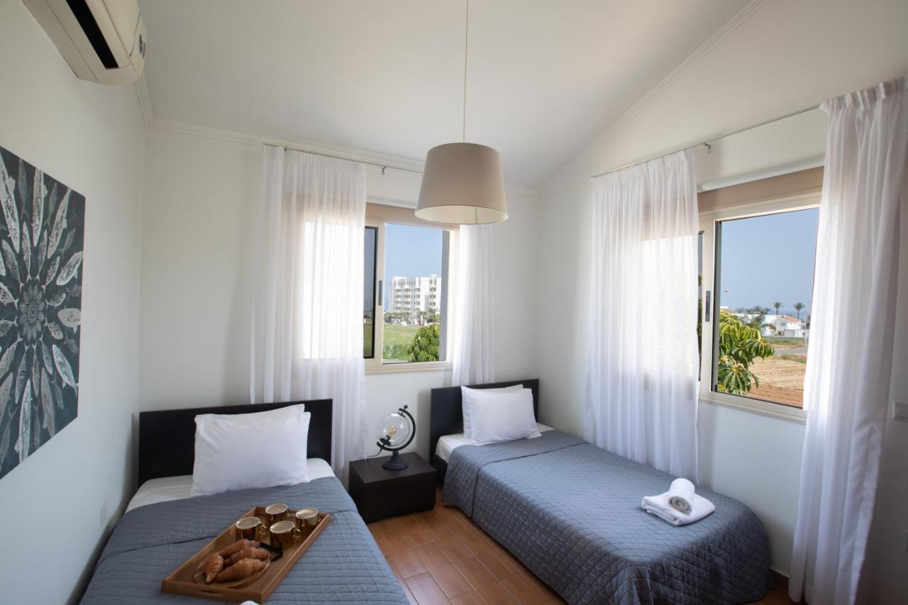 פרוטאראס Tonia Seaview Villas מראה חיצוני תמונה
