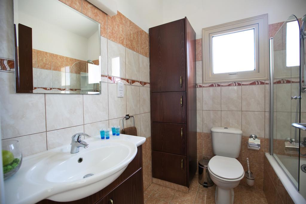 פרוטאראס Tonia Seaview Villas חדר תמונה